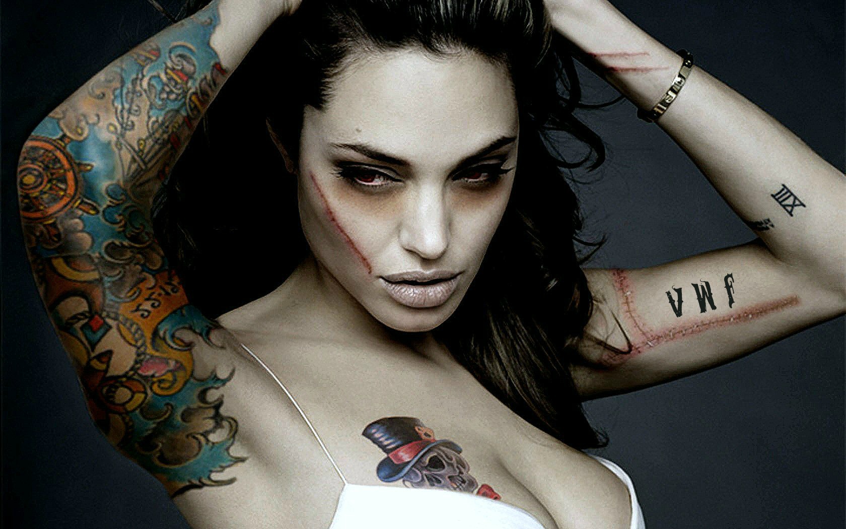 Актрисы с татуировками на руках