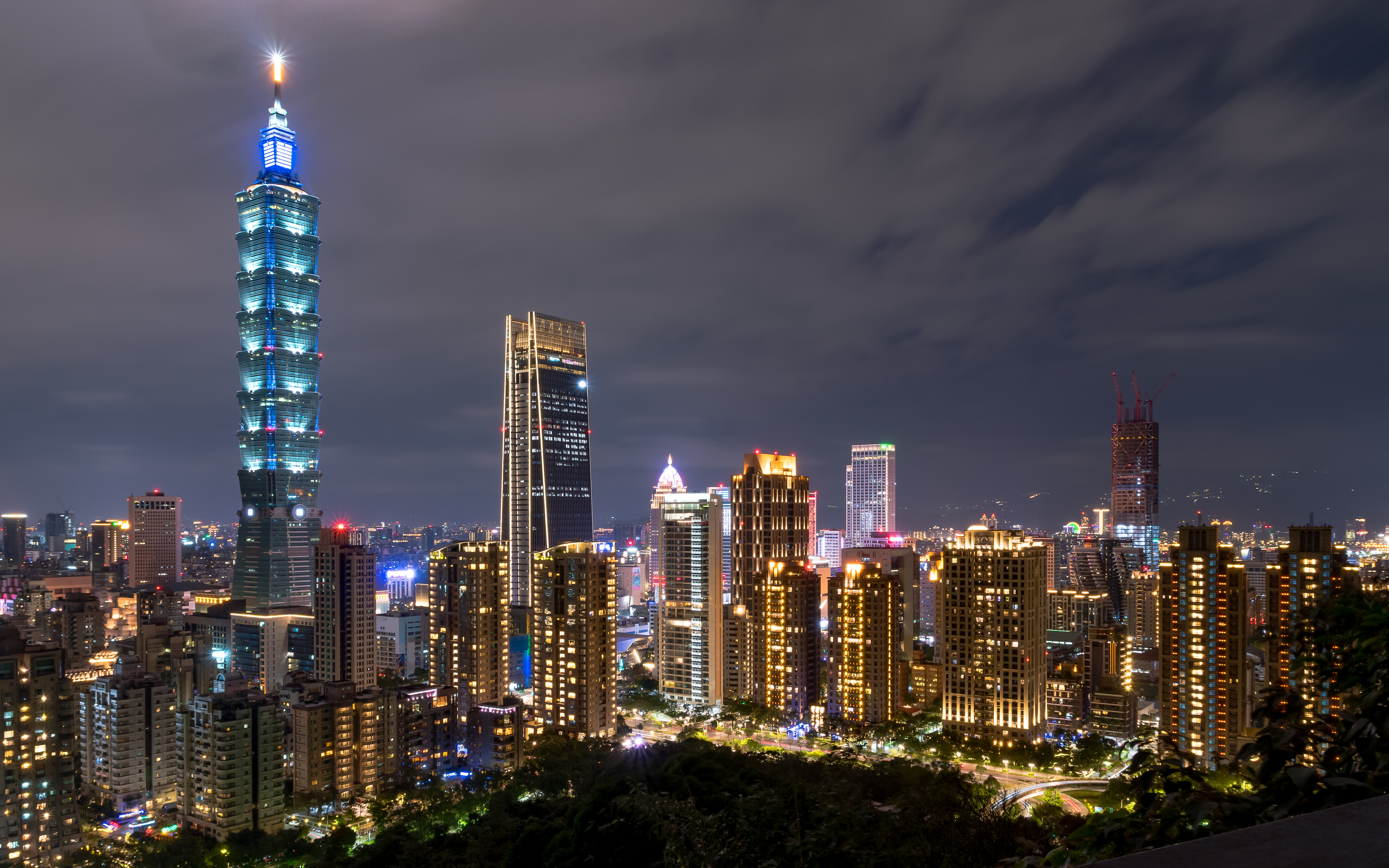 Laden Sie das Städte, Architektur, Gebäude, Die Lichter, Lichter, Blick Von Oben, Night City, Nächtliche Stadt, Taiwan, Taipeh, Taipei-Bild kostenlos auf Ihren PC-Desktop herunter