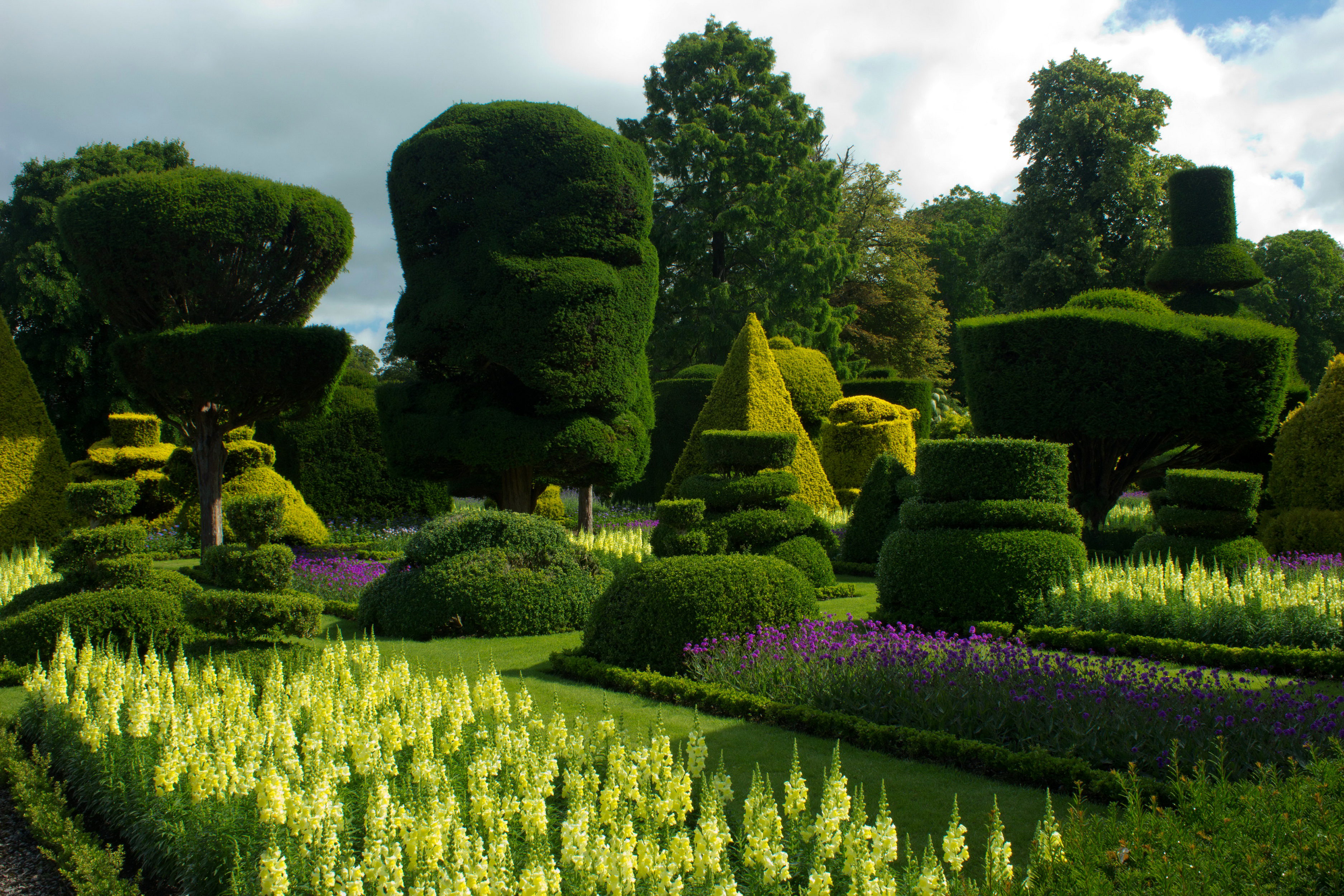 Widescreen image nature, lawns, bodnant gardens wales, great britain