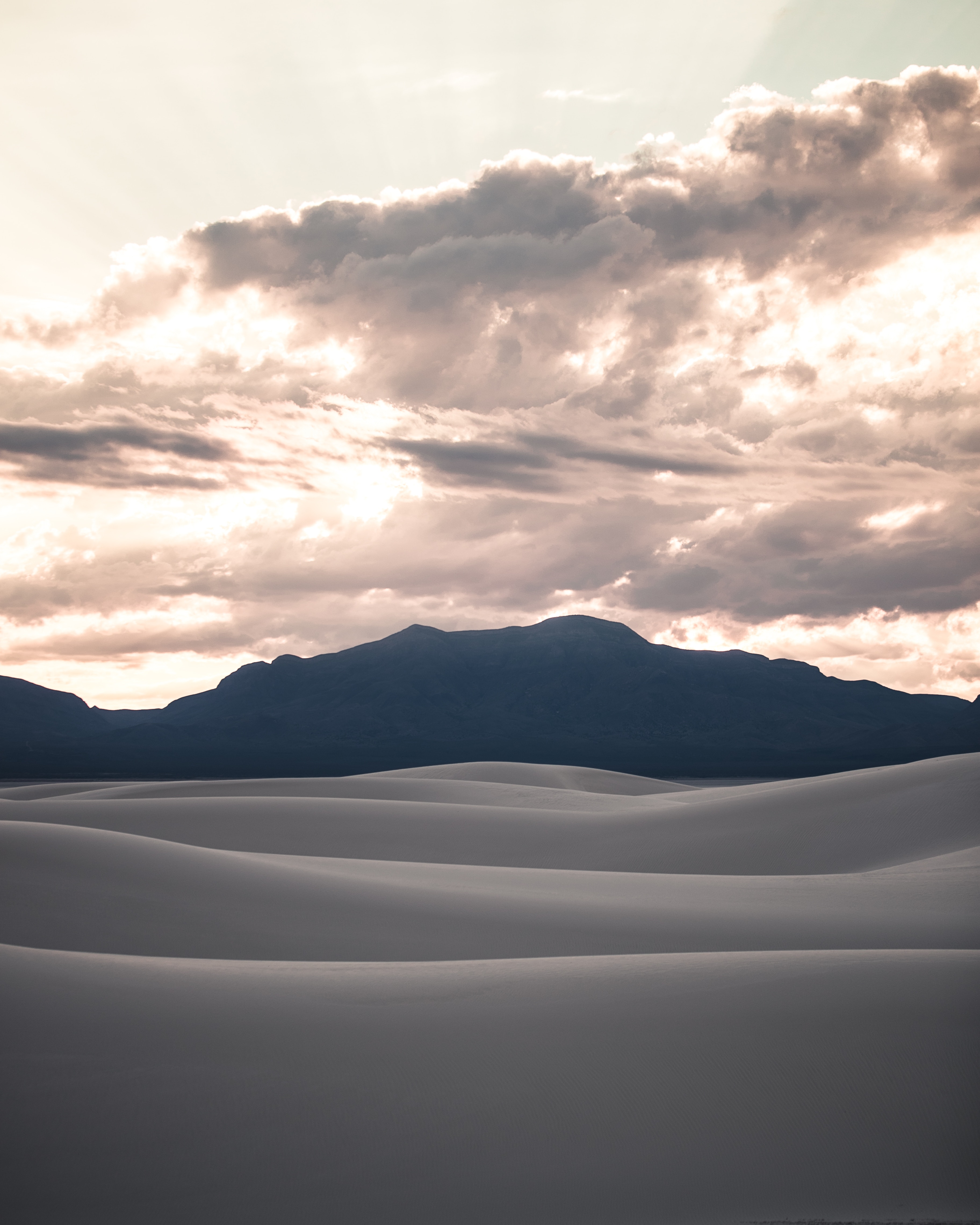 127189 Заставки и Обои Песок на телефон. Скачать облака, дюны, пустыня, природа картинки бесплатно