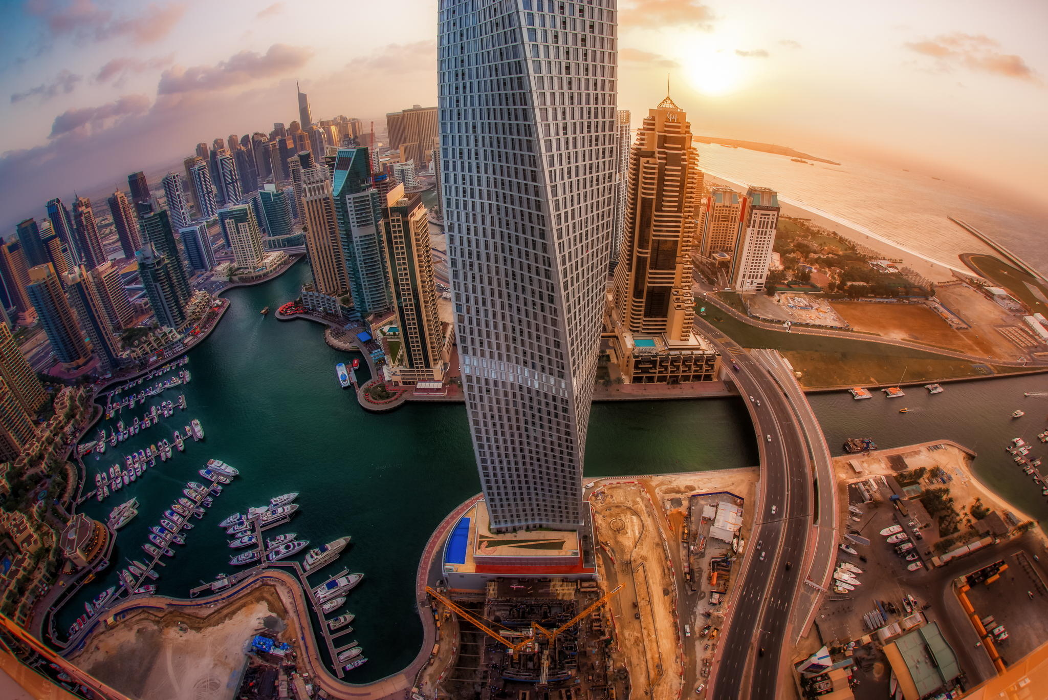 123374 Bildschirmschoner und Hintergrundbilder Dubai auf Ihrem Telefon. Laden Sie blick von oben, wolkenkratzer, stadt, vereinigte arabische emirate Bilder kostenlos herunter