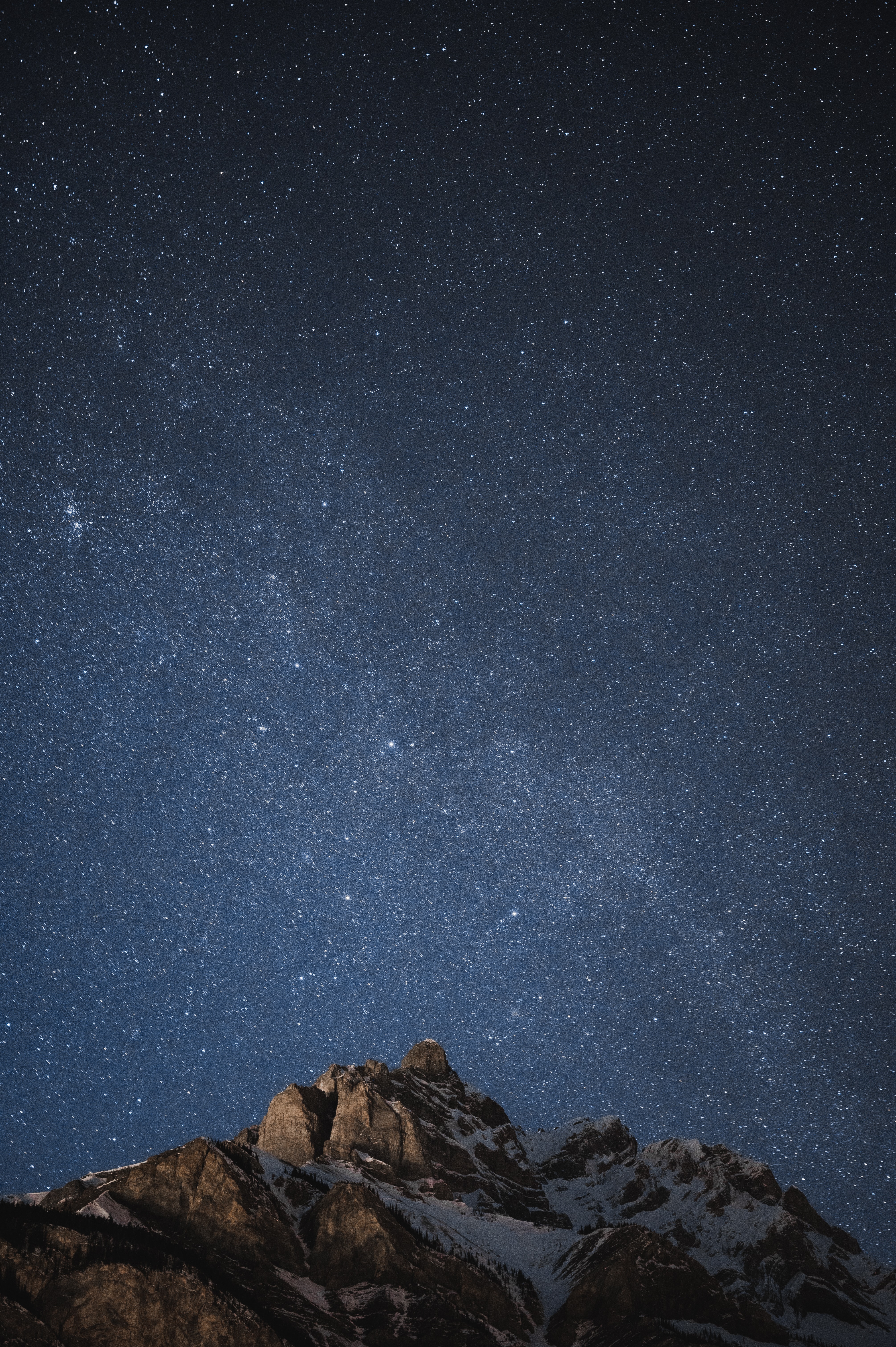 starry sky, night, mountain, vertex, top, dark HD wallpaper